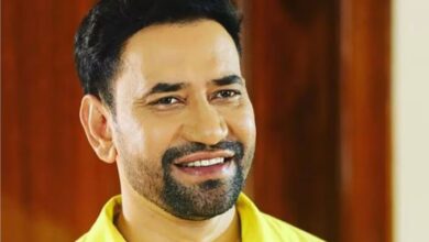 Pawan Singh, Bhojpuri Bawaal, Dinesh Lal Yadav Nirahua, Amrapali Dubey